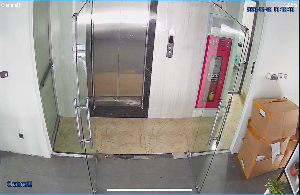 Hình  Thiết Bị Camera  thực tế  chất lượng sắc nét đến  2.0 megapixel  Chất lượng đúng tiêu chuẩn  của bộ Lắp đặt camera giá rẻ sử dụng mã DS-2CE10DF0T-F