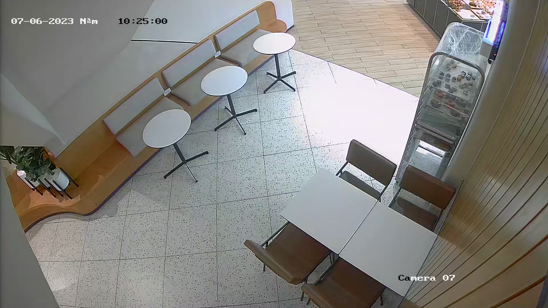 Hình  Thiết Bị Camera  thực tế  chất lượng sắc nét đến  5.0 megapixel  Ứng dụng cho công trình giá rẻ   của bộ Bộ camera tiệm vàng siêu nét sử dụng mã DH-HAC-HDW1500TMQP-A-S2