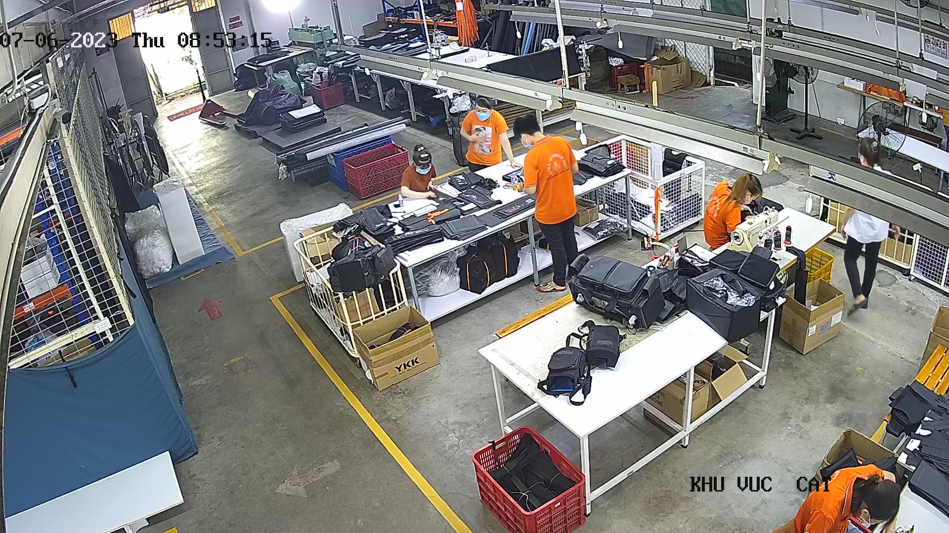 Hình  Camera  thực tế  Chất Lượng Hình  2.0 MP FULL HD 1080P  Sắc nét tiết kiệm chi phí  của bộ Lắp Camera Kho Hàng Giá Rẻ Trọn Bộ sử dụng mã DH-HAC-HFW1200CLP-IL-A