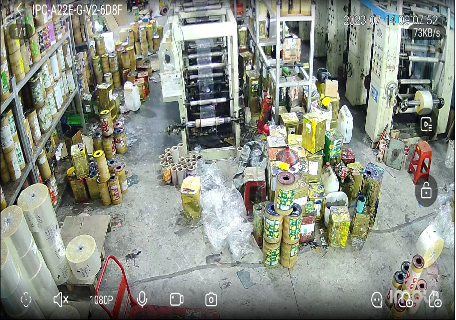 Hình  Camera  thực tế  Chất Lượng Hình  2.0 MP FULL HD 1080P  Sắc nét tiết kiệm chi phí  của bộ Bộ Camera Kho Hàng Giá Rẻ Thu Âm sử dụng mã DH-HAC-HFW1200CP-A-S5